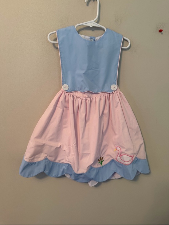 The Beaufort Bonnet Company Other - The Beaufort Bonnet Company Pink & Light Blue Girls Sundress with Swan Appliqué